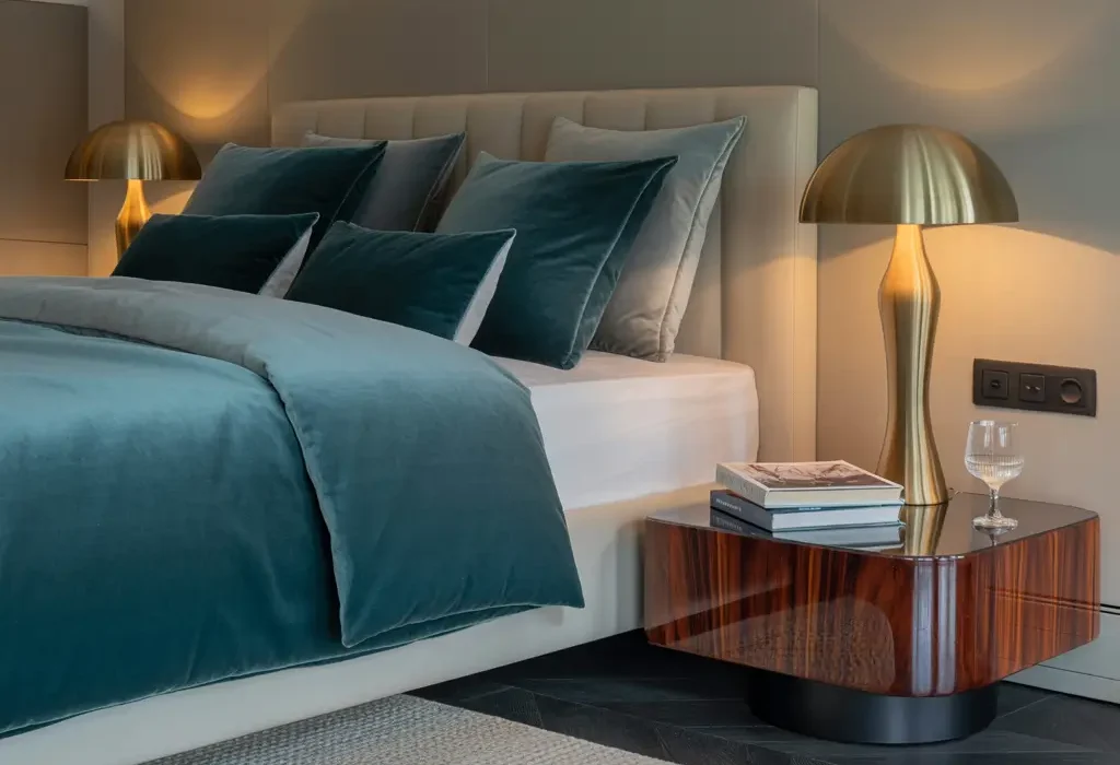 Modern bedroom decor